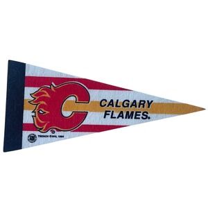 Calgary flames  Vintage NHL Hockey Mini Pennant 9"x4" Felt‎ Banner Flag